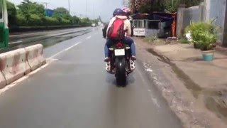 khi Kawasaki Z1000 đi trời mưa [upl. by Mayeda]