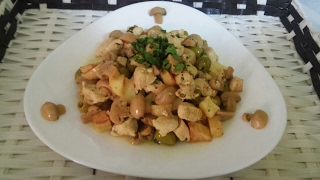 Blanc de poulet aux champignons  صدر الدجاج مع الفطر [upl. by Stubbs]