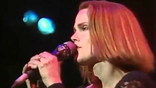 Belinda Carlisle  Circle in the Sand Live 1990 [upl. by Tiffy]