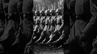 Regimentsgruß 1930 Paradesoldaten der Weimarer Republik🇩🇪wachbataillon militär tradition garde [upl. by Yssac646]