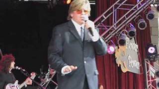 Peter Noone Hermans HermitsquotWonderful Worldquot EPCOT 2009 [upl. by Ephrayim]