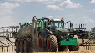 Osters amp Voß und Claas Xerion 3800Trac VC bringen die Gülle in den Boden [upl. by Eiltan642]