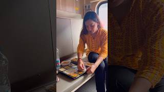 Train me khaya FREE khana😋 nehabisht cooking trainfood railrestro railwaystation foodvideos [upl. by Waldos567]