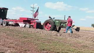 Oliver 880 quotOliver Moneys Gonequot pulling 5000 Div II at Bancroft NE 2024 [upl. by Anema719]