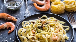 Tagliatelles aux fruits de mer et sauce crémeuse Tagliatelle with seafood and creamy sauce😋😋👍 [upl. by Marilin]