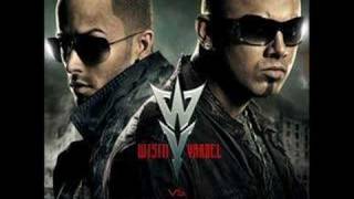 Tu Cuerpo Me llama  Wisin y Yandel  Los Extraterrestres [upl. by Akitahs]