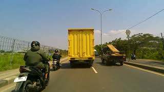 Kerawang arah Cikarang kondisi jalan mulus dan lancar cuaca panas [upl. by Naltiac]