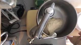 Pizza dough in 2min with the wonderfull Ankarsrum [upl. by Pattison]