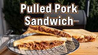 Ultimatives Pulled Pork Sandwich Von der Zubereitung bis zum Genuss  bbqschwabe [upl. by Odlaumor]