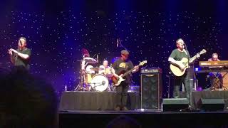 The Proclaimers “I’m on My Way” Live Palmerston North New Zealand 2019 [upl. by Yrreiht]