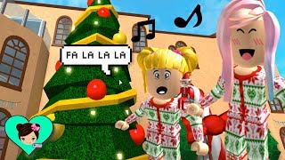 Aventuras Navideñas en Bloxburg con Goldie  Decorando Para Fiesta de Navidad [upl. by Ecidnarb]