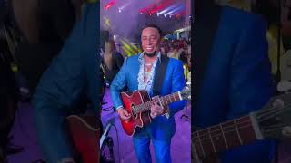 Mira Esto🌍Anthony Santos Encendido Con La Guitarra🔥🔥 [upl. by Allissa]