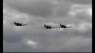 White Cliffs Of Dover  Spitfire Show  footage via FlyingMachinesTVcouk [upl. by Stein]