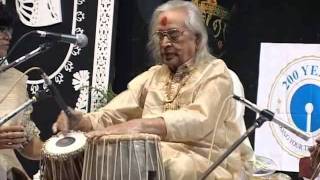 Kishan Maharaj along with Puran Maharaj  Sangeet Piyasi 2005 [upl. by Zetnas]