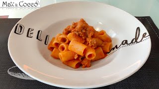 PASTA con Ragù di SALSICCIA  Ricetta Primi Carne [upl. by Suoirtemed]