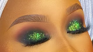 BEGINNERS EYE MAKEUP TUTORIAL  HOW TO APPLY GLITTERY SMOKEY EYESHADOW [upl. by Anthia652]