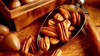 5 Reasons to Eat Pecans Every Day [upl. by Nobell]