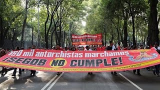 Antorcha Campesina Marchan 150 mil Antorchistas a Los Pinos [upl. by Zilvia]