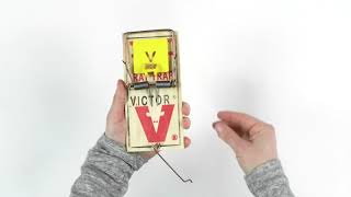 How to Set the Victor® Plastic Pedal Rat Trap [upl. by Swanhilda837]