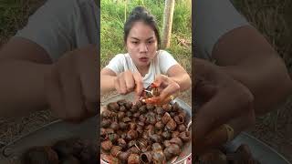 snail fried eating snail mukbang snail recipe seafood recipe shorts short food 86 [upl. by Yevol]