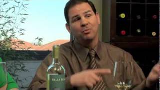 Bella Sera Pinot Grigio 2010  Two Thumbs Up Wine [upl. by Arela]