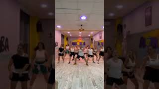 chakachaka CHAKA CHAKA ZUMBA VİDEO zin112 DENİZTOKURZUMBA BATHONEADANS [upl. by Chobot]