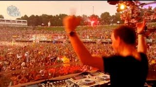 Hardwell Live  Tomorrowland 2013 [upl. by Nnyleak133]