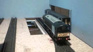 motorised traverser on OO scale micro layout [upl. by Theone875]