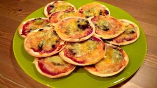 Aperitivos fáciles  Mini pizzas de bacon y champiñones  con obleas  ✅ [upl. by Schoening796]