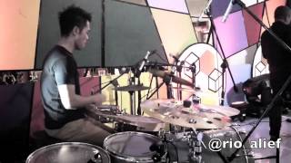 Sammy Simorangkir  Sedang Apa Dan Dimana Drum Cam  Rio Alief [upl. by Enelia]