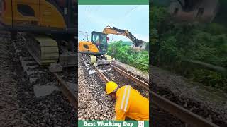 Best working day 1315 Replacing an old railway sleeper with a new one using an excavator [upl. by Coniah]