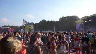 Milky Chance  Stolen Dance  Lollapalooza Berlin 2016 [upl. by Leahcar789]