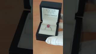 Anillo de oro blanco con turmalina rosa y diamantes [upl. by Damalis]