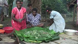 Making Laplap traditional dish of Vanuatu [upl. by Leirol]