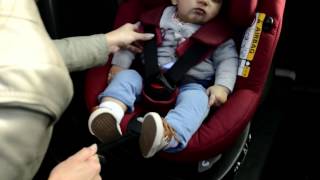 Maxi Cosi autostol Axissfix hos BabySam [upl. by Pharaoh988]