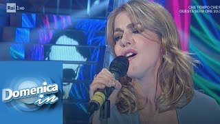 Claudia Gerini canta quotCalifanoquot  Domenica In 20012019 [upl. by Yetnruoc]