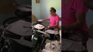 Hemiola 3 against 4 🥁🤩🎸Switzerland style 🇨🇭😇🥁 Pablo Izquierdo counting in german as well as Jennifer [upl. by Miah745]