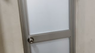 cómo hacer puerta con perfiles de aluminio y vidrio [upl. by Innavoij554]