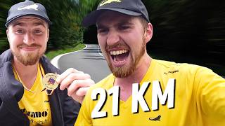 Mein ERSTER Halbmarathon mit BARFUßSCHUHEN 211Km  Selbstexperiment [upl. by Aenet961]