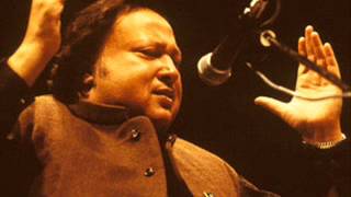 Nusrat Fateh Ali Khan  Aaj Rang Hai Re Maa [upl. by Blinny]