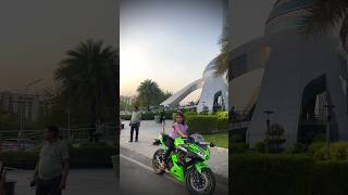 Girls reaction zx6r kawasaki [upl. by Neelac]