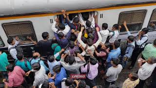 Rush hour at train station in India [upl. by Atoel891]