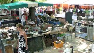 La foire aux antiquités et à la brocante de Barjac  15 Août 2009 [upl. by Mada]