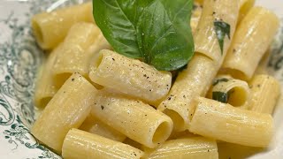 Pasta estiva e fresca con limone parmigiano e basilico [upl. by Ruzich]