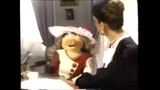 Trailer The Great Muppet Caper Krimi Song 1 [upl. by Aikar873]