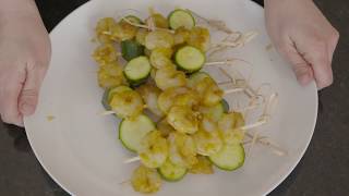 Recette de brochettes de crevettes au cari pour le camping [upl. by Lyrret]