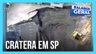 Cratera em obra do metrô já ocupa três faixas da Marginal Tietê [upl. by Nylahs740]