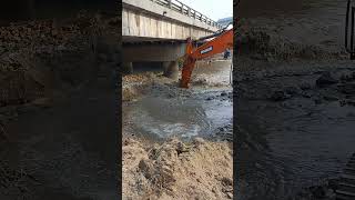 Use An Excavator To Cleanout River Channel  To Prevent Flooding Caused By Silt Blockage [upl. by Afatsom476]