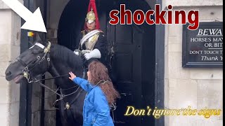 DISRESPECTFUL Tourists REFUSE TO RELEASE IGNORING THE KING’S GUARD HORSE [upl. by Eirrotal]