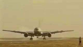 Boeing 777 Flight Test Crosswind Landing [upl. by Caitrin]